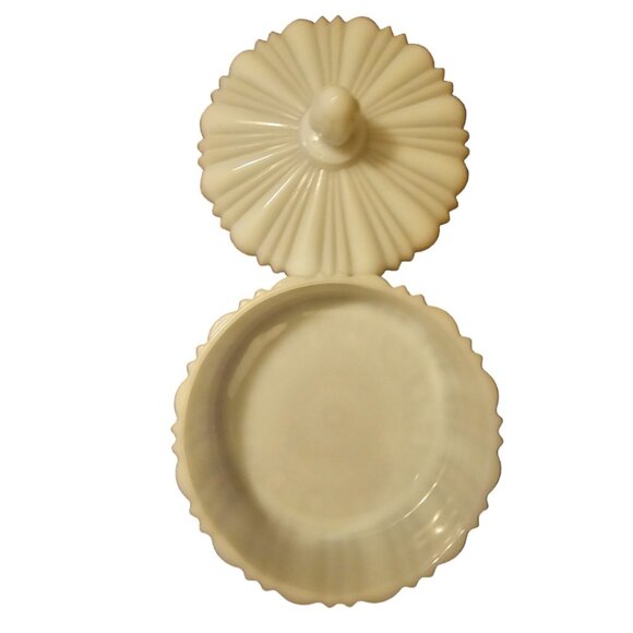 Anchor Hocking Vintage Old Cafe Milk Glass Candy Dish with Lid - Picture 4 of 6